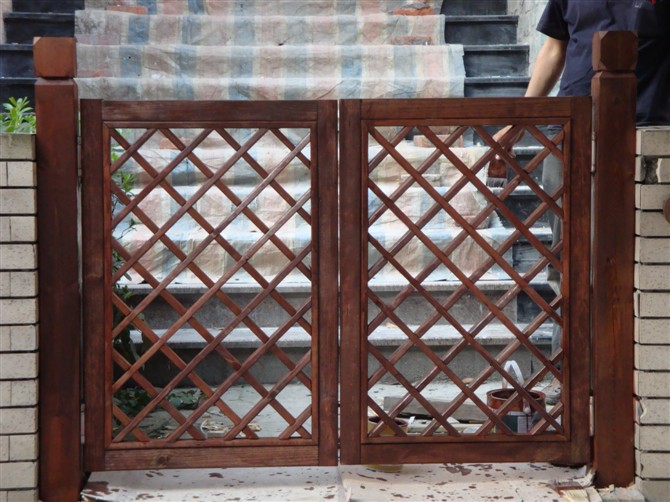 ����ľ��Χ��